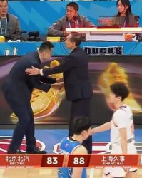 MK体育登录入口-梦回巅峰！上海19连胜锁定常规赛冠军，上次登顶是24年前姚明领军