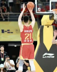 MK体育登录入口-CBA总决赛动态更新！王博盛赞一小将，上海主场G5票优先购秒光，张镇麟效率值-20全场最低